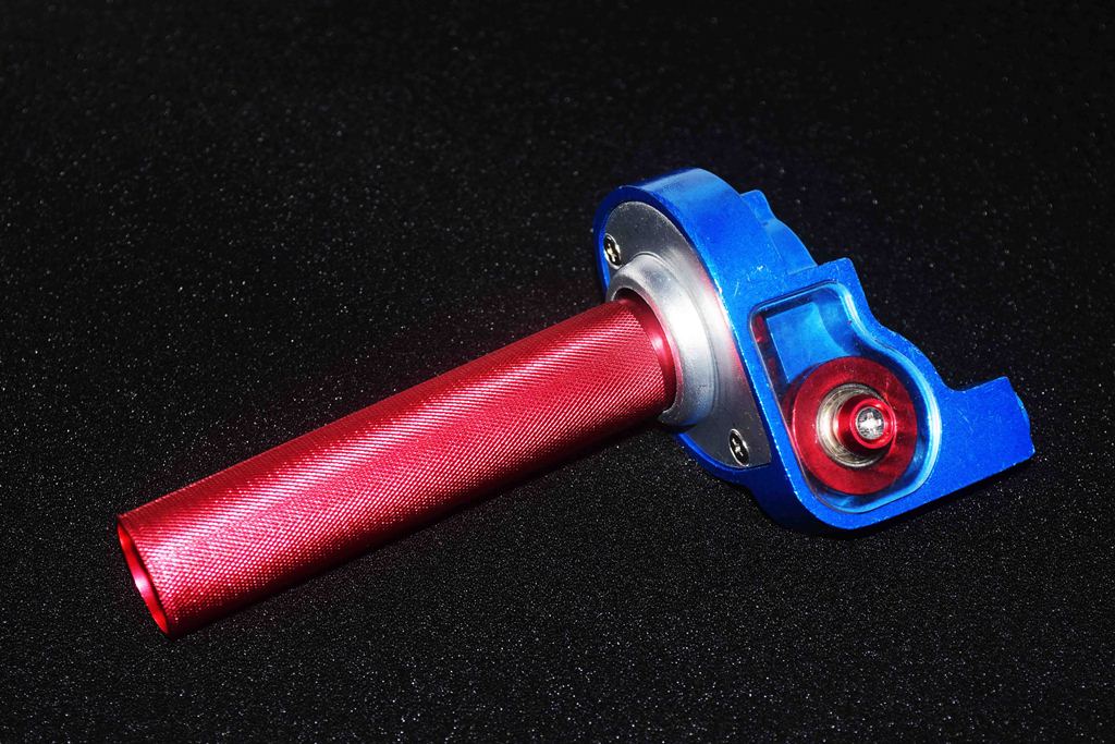Ручка газа металлическая красно-синяя